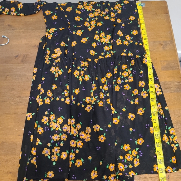 Cabi Black Floral Mesh Stretch Wrap Dress Size Small - Picture 8 of 10